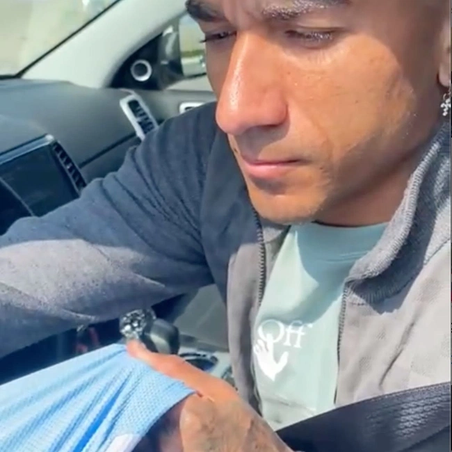 cover image of the auction item