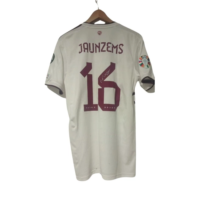 cover image of the auction item