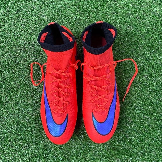 cover image of the auction item