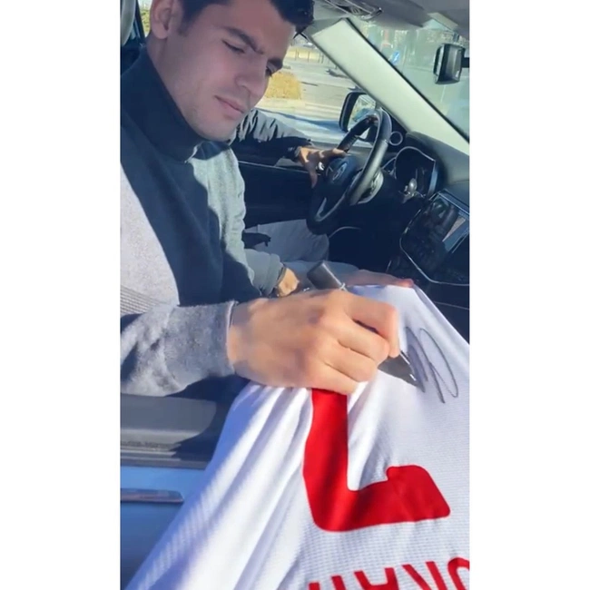 cover image of the auction item