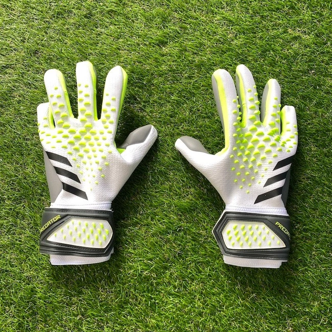 cover image of the auction item