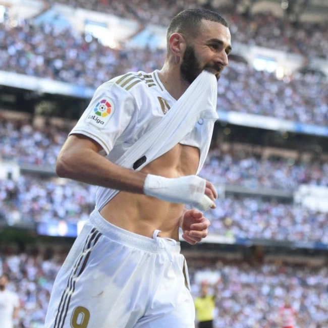 cover image of the auction item