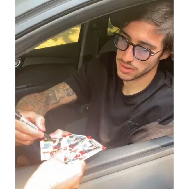 cover image of the auction item