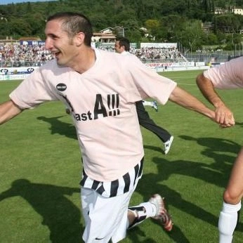 cover image of the auction item