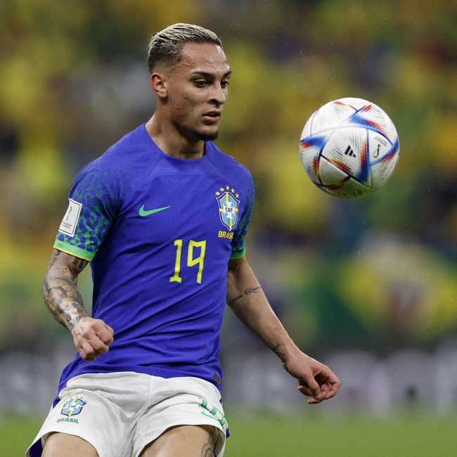 cover image of the auction item