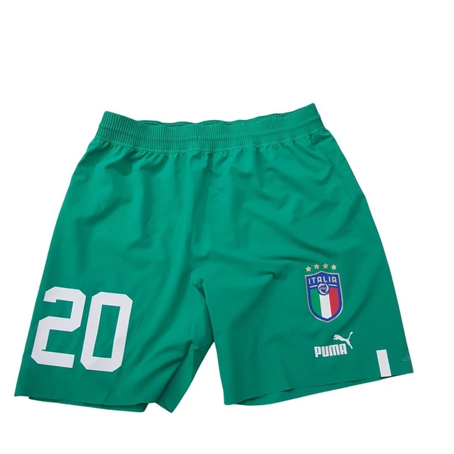 cover image of the auction item