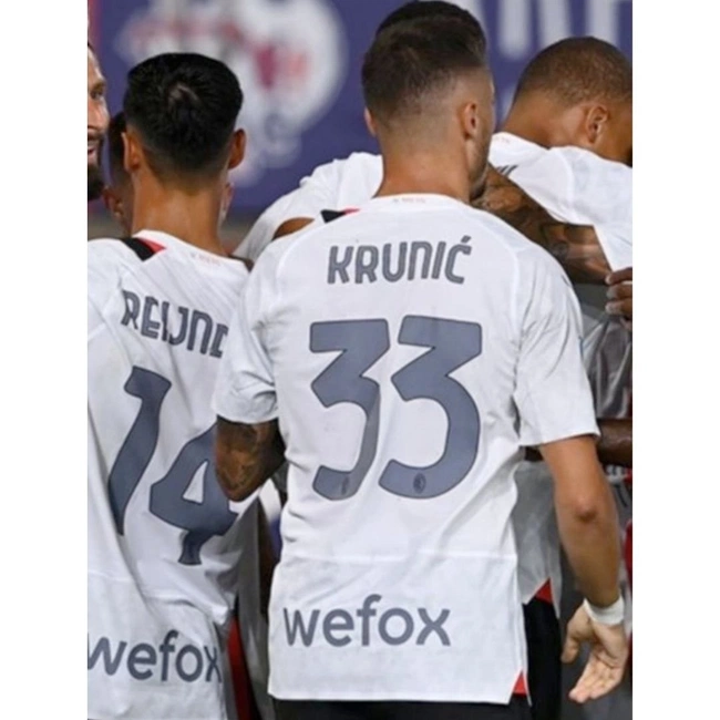 cover image of the auction item