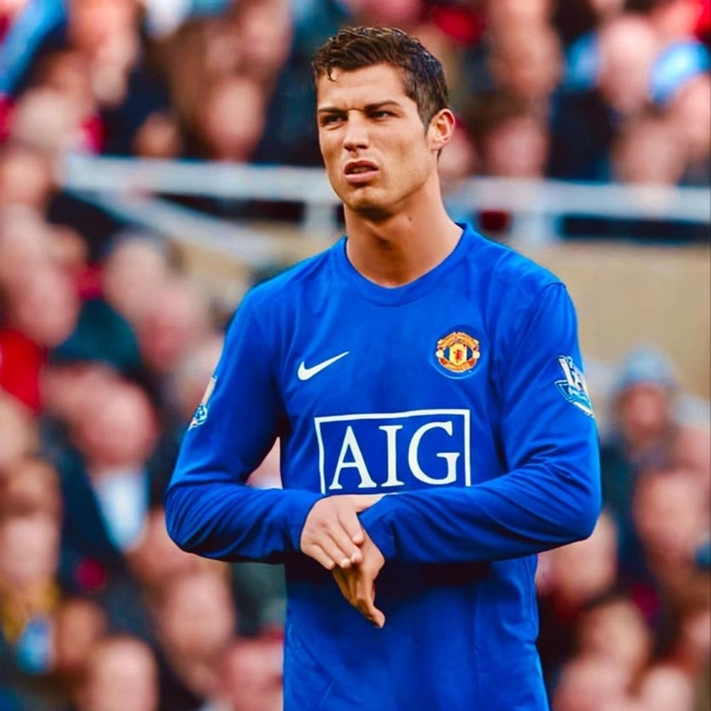 cover image of the auction item