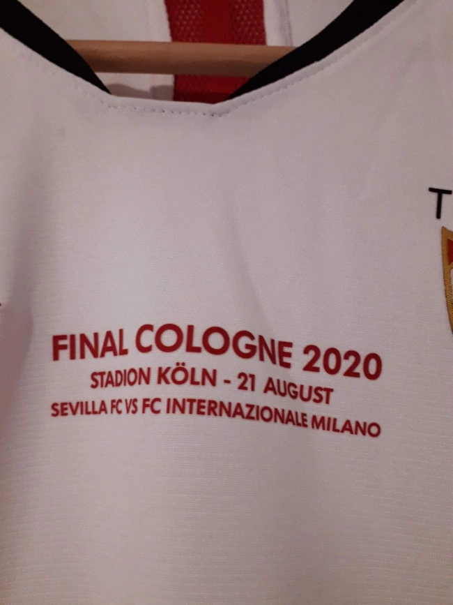 cover image of the auction item