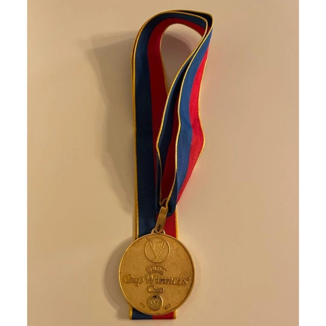 cover image of the auction item