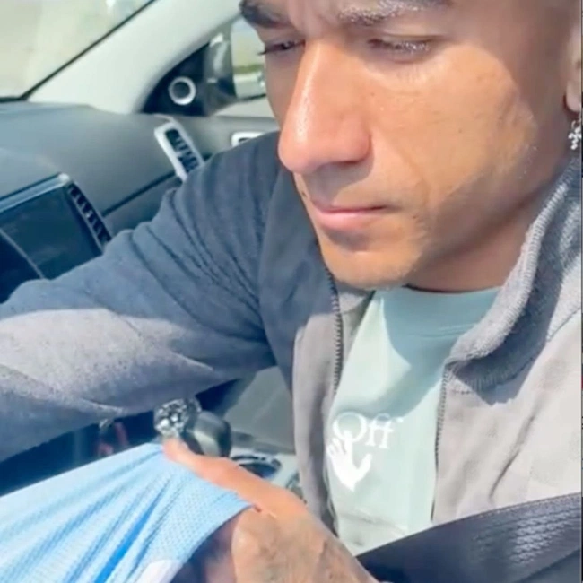 cover image of the auction item