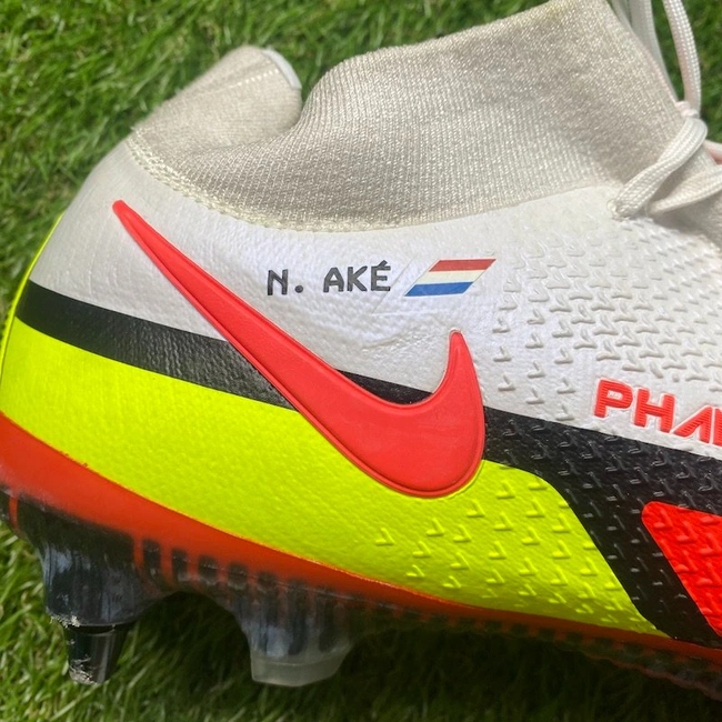 cover of the auction item