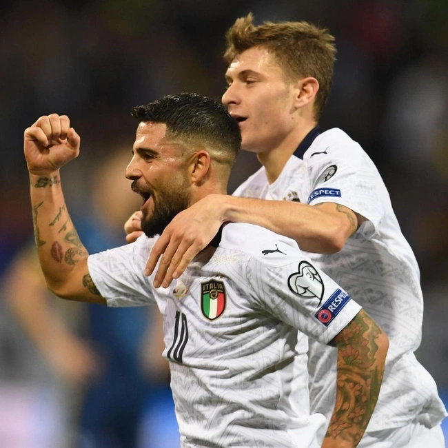 cover image of the auction item