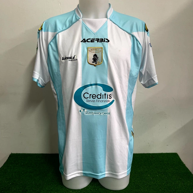 cover image of the auction item