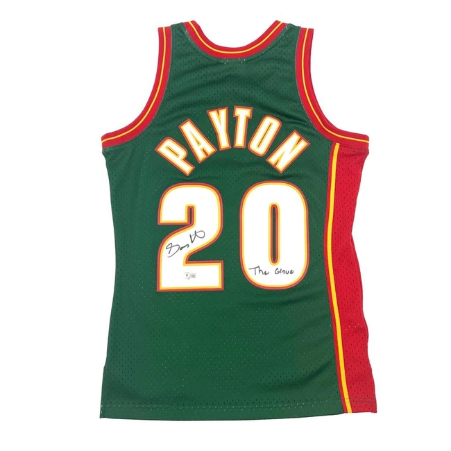 cover image of the auction item