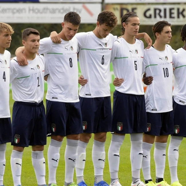 cover image of the auction item