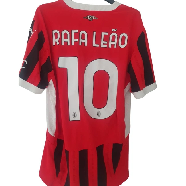 cover image of the auction item