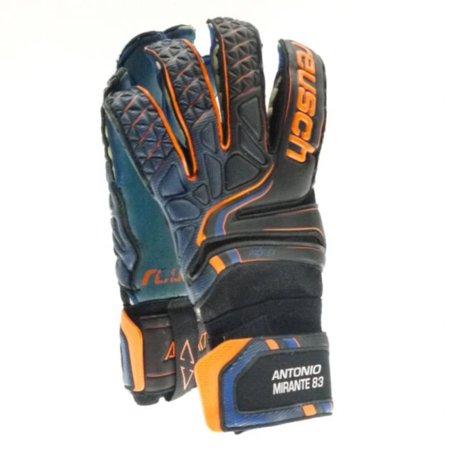 cover image of the auction item