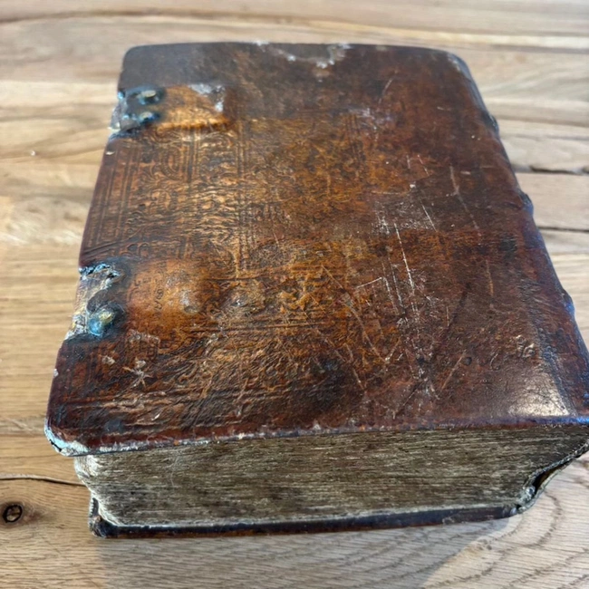 cover of the auction item