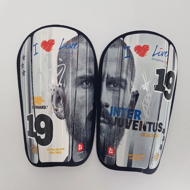 cover image of the auction item