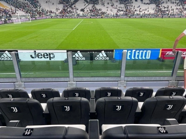 cover of the auction item