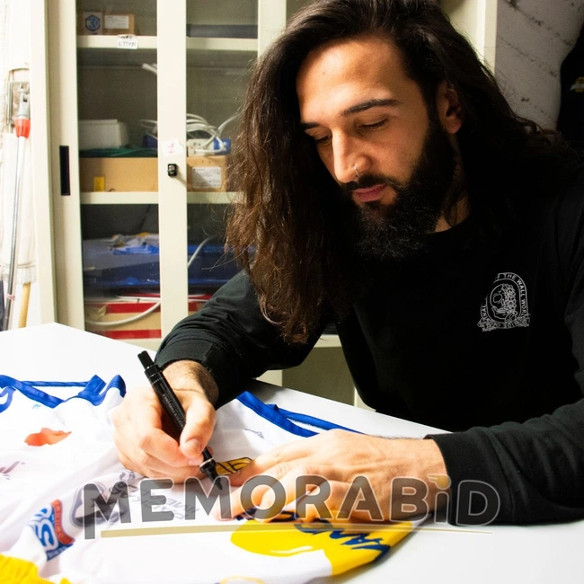 cover of the auction item