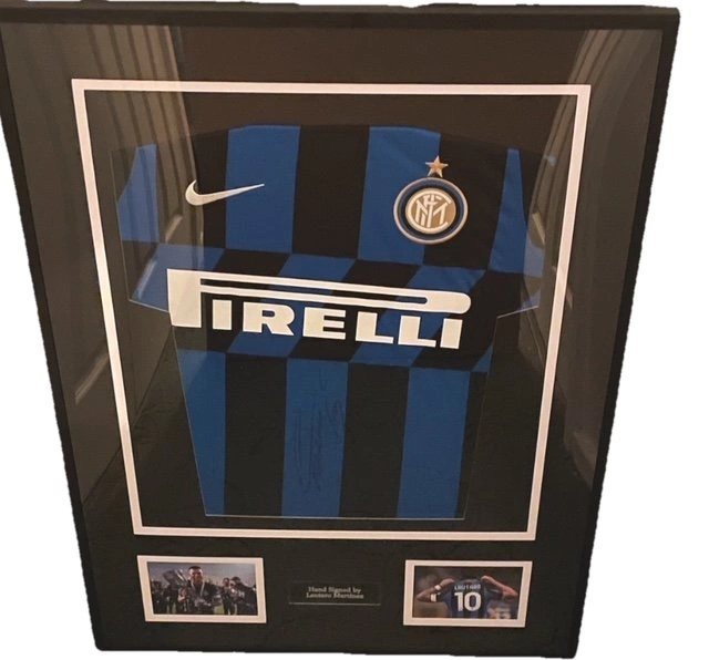 cover image of the auction item