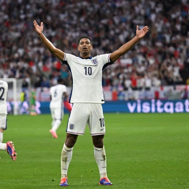 cover image of the auction item