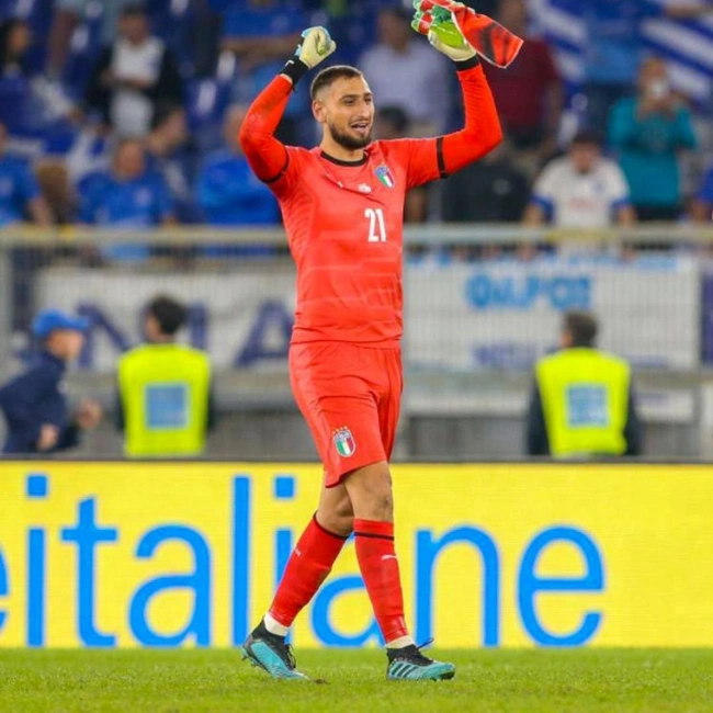 cover image of the auction item