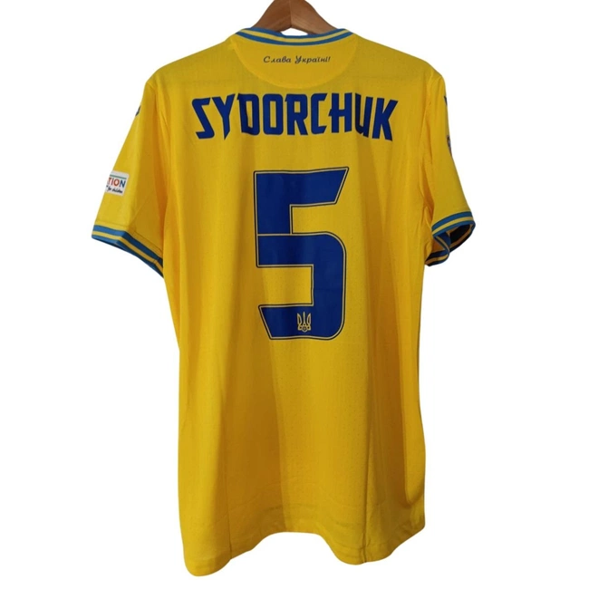 cover image of the auction item