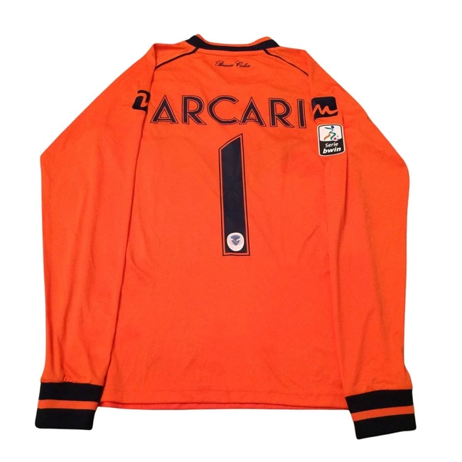 cover image of the auction item