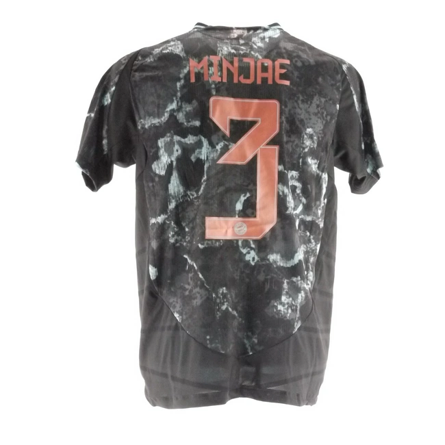 cover image of the auction item