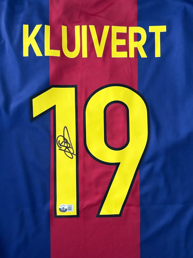 cover image of the auction item