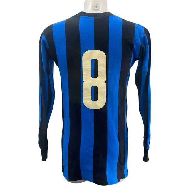 cover image of the auction item