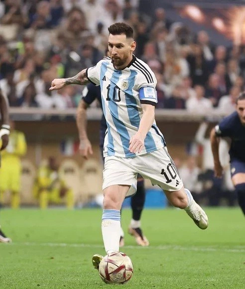 cover image of the auction item