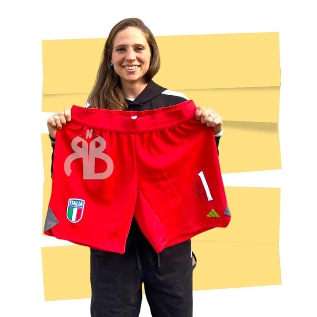 cover image of the auction item