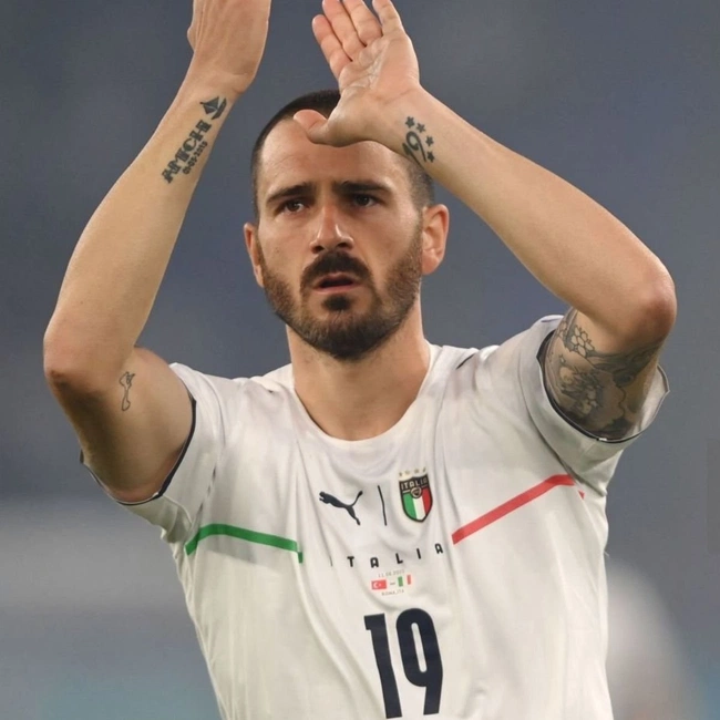 cover of the auction item