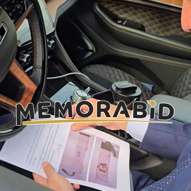 cover image of the auction item