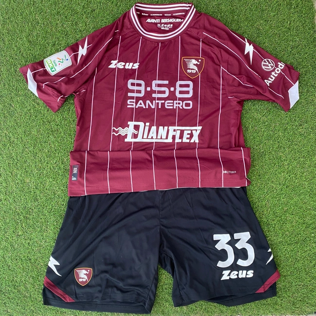 cover image of the auction item