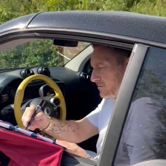 cover image of the auction item