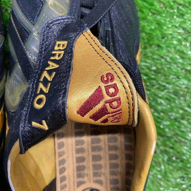 cover image of the auction item