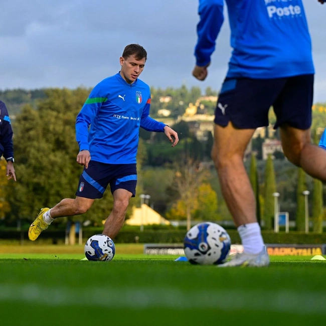 cover image of the auction item