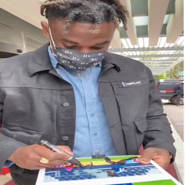 cover image of the auction item