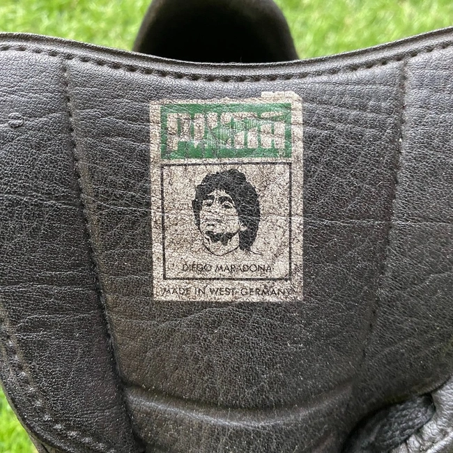 cover image of the auction item