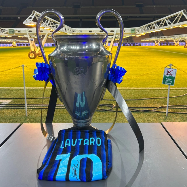 cover of the auction item