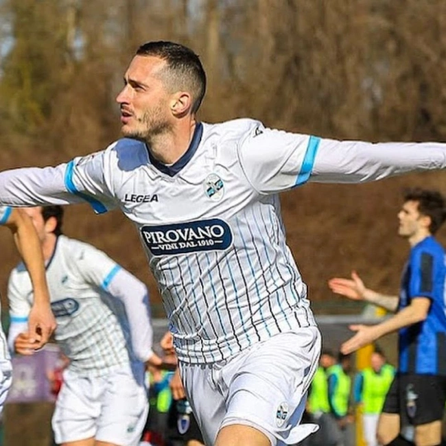 cover image of the auction item