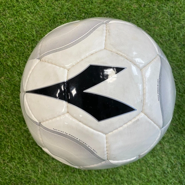 cover image of the auction item