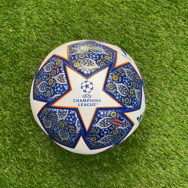 cover image of the auction item