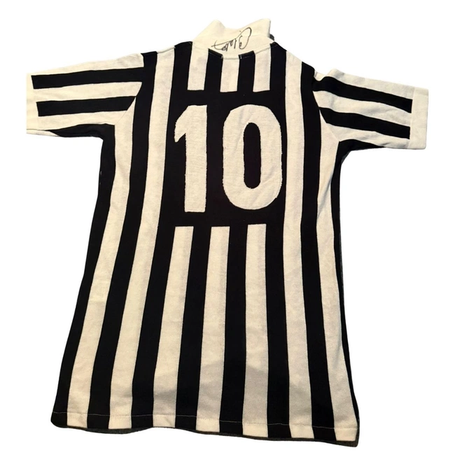 cover image of the auction item