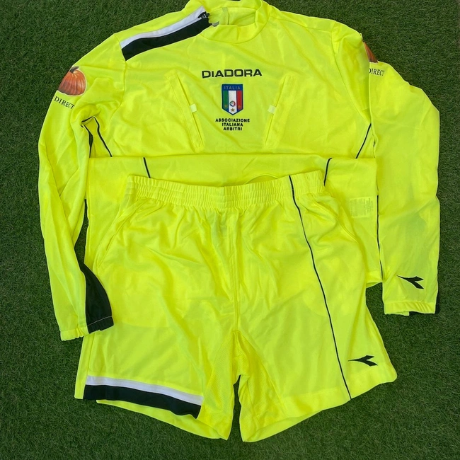 cover image of the auction item